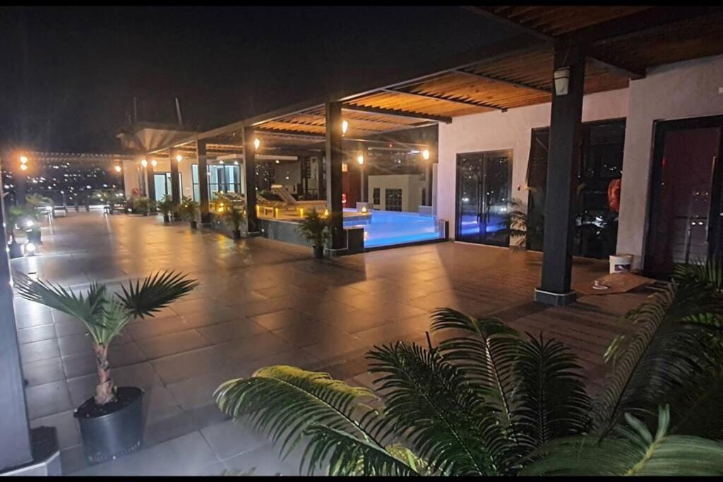 Luxury Condo - Pool In Kingston G28 Exterior photo