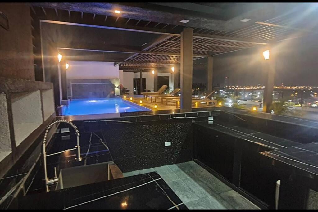 Luxury Condo - Pool In Kingston G28 Exterior photo